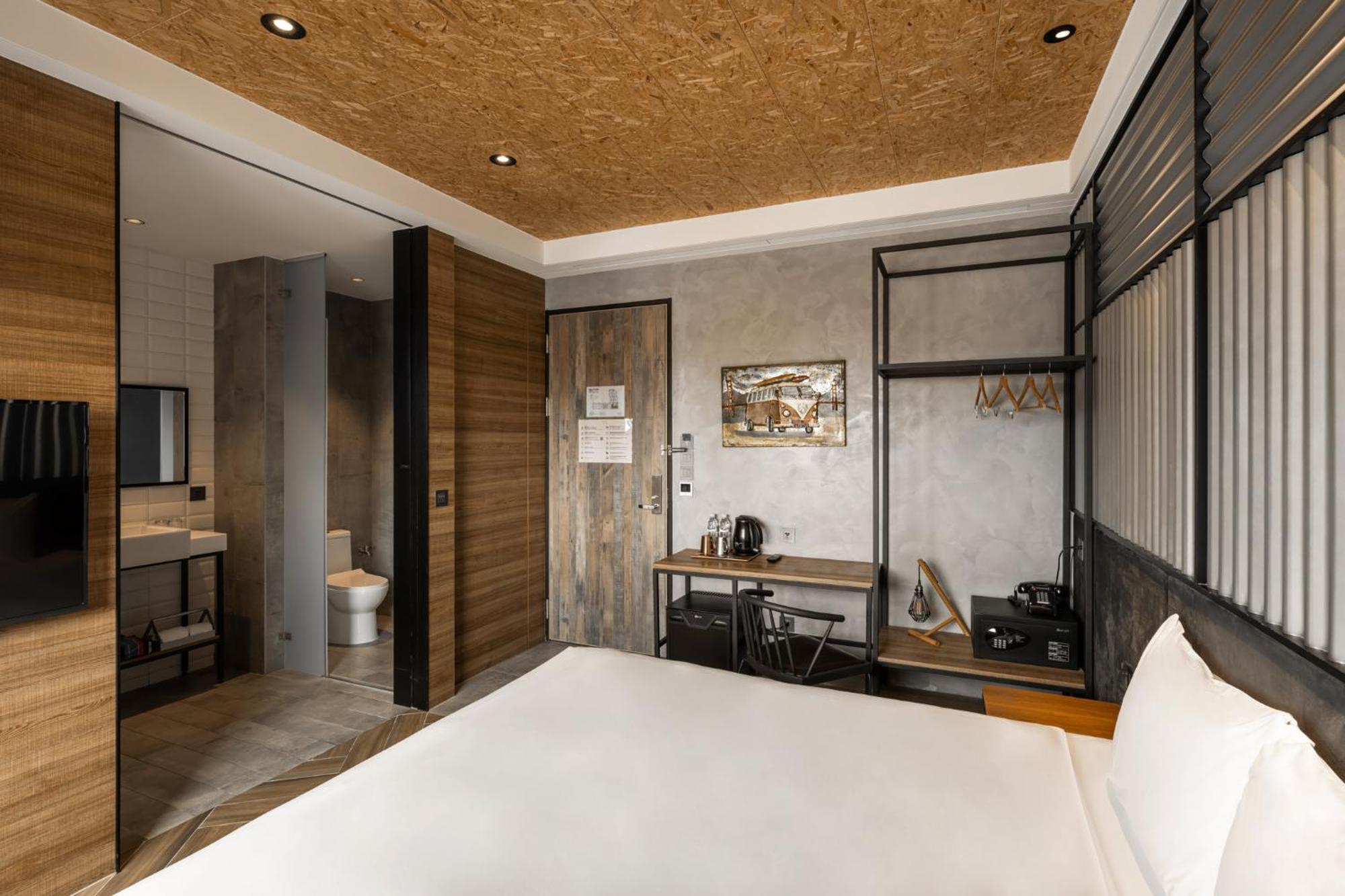 Hotel Leisure 台南行旅-巷弄潮旅 Zewnętrze zdjęcie